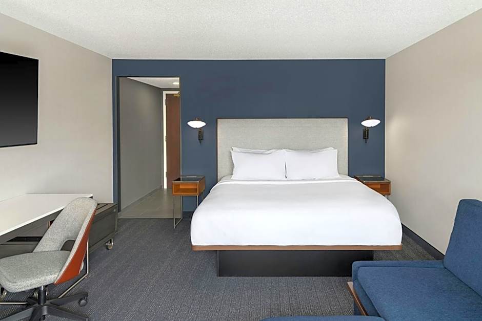 Courtyard by Marriott Cleveland Airport South