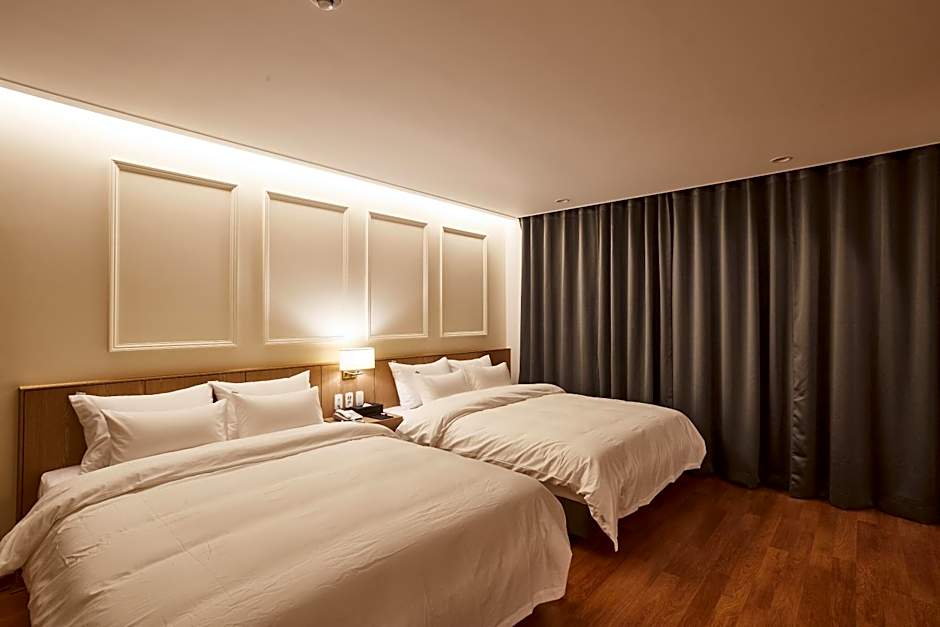 Hotel the maru
