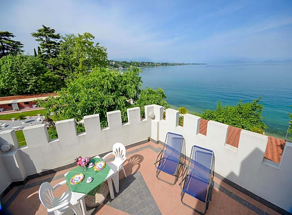 VILLA GARUTI VILLAGE