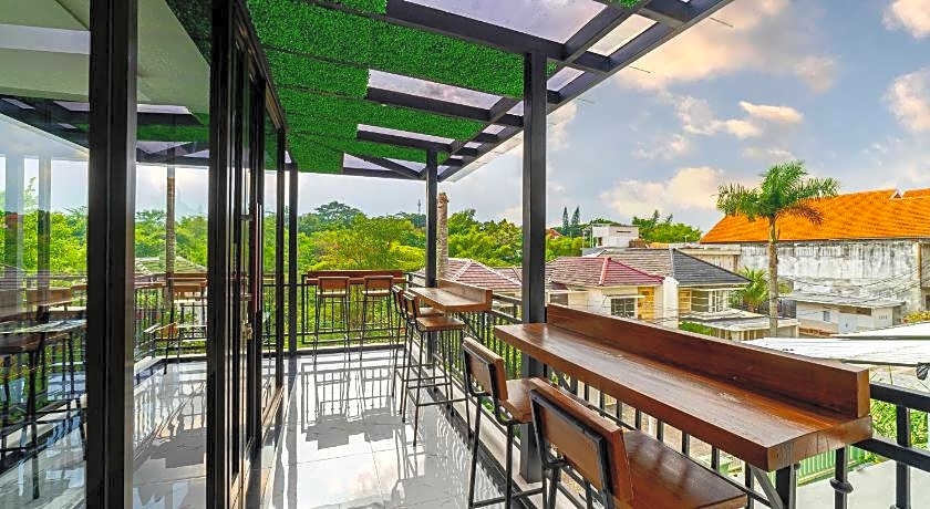 Tree Homestay Mitra RedDoorz