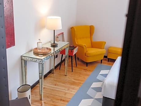 DOUBLE SUPERIOR WITH VIEWS