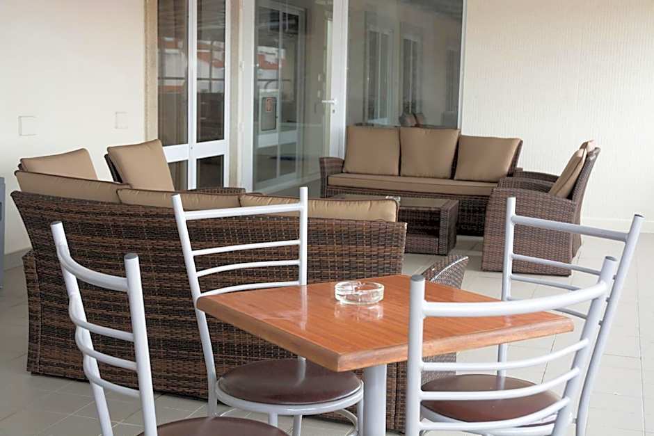 Hotel Rainha D. Amélia, Arts & Leisure