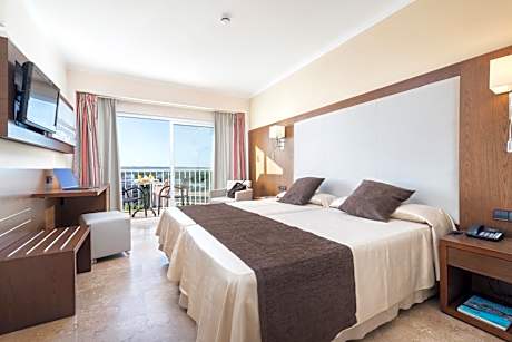 Double or Twin Room with Balcony