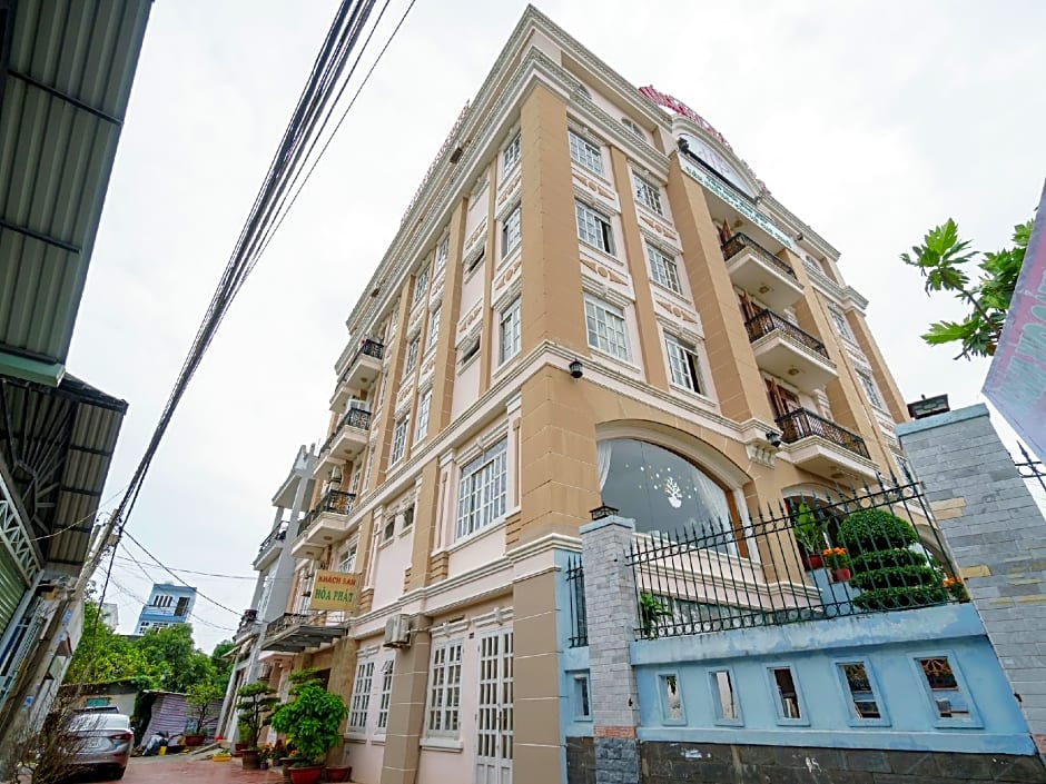 Hoa Phat Hotel & Apartment