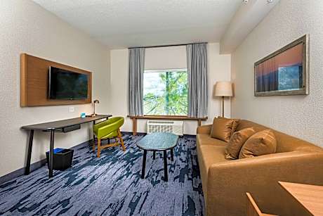 Suite, 2 Queen, Sofa bed