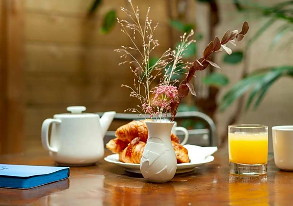 Hotel La Nouvelle Republique