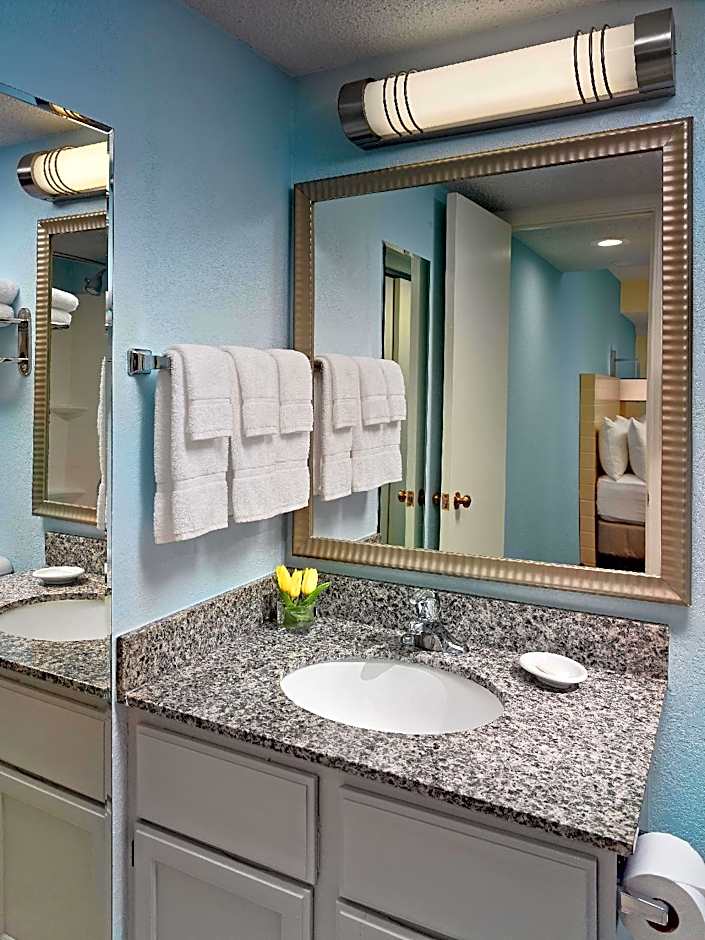 Sonesta Simply Suites Memphis East Poplar Pike