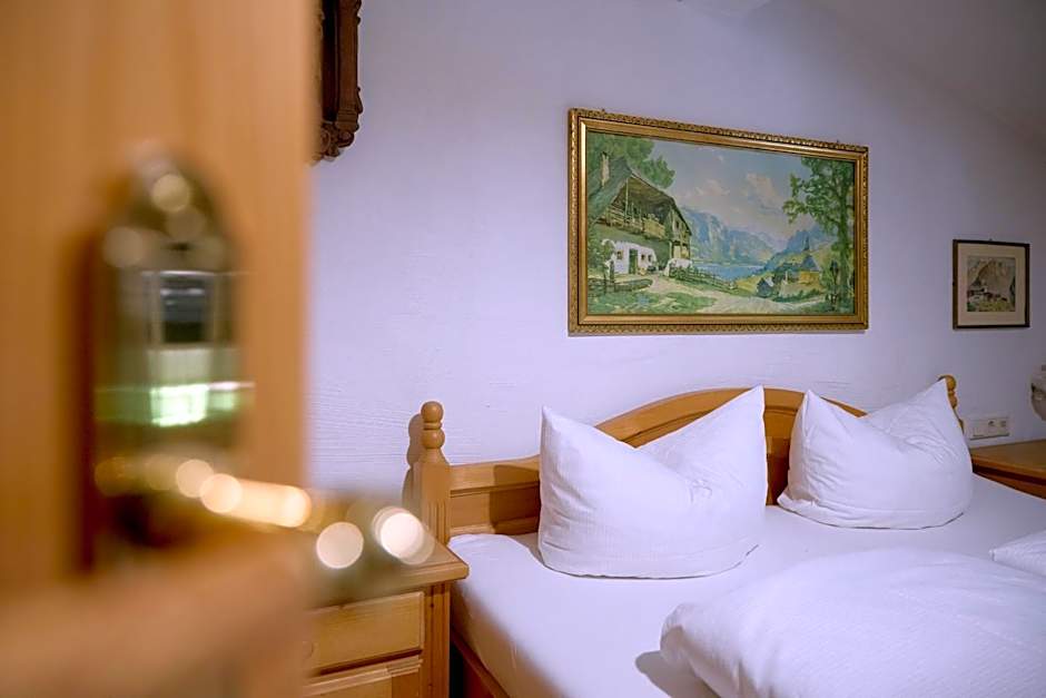 Alt Montafon Hotel Appartements by Pferd auf Wolke