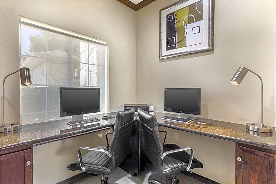 Best Western Red River Inn & Suites