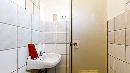 Hotel De Amado by RedDoorz