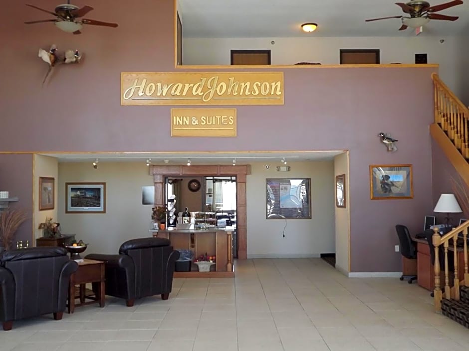 Howard Johnson Hotel & Suites by Wyndham Oacoma