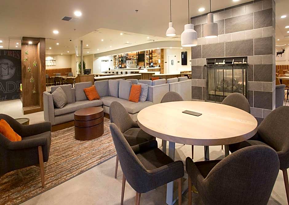 DoubleTree By Hilton Chico