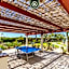 2BR Condo - Private Patio - Ocean View