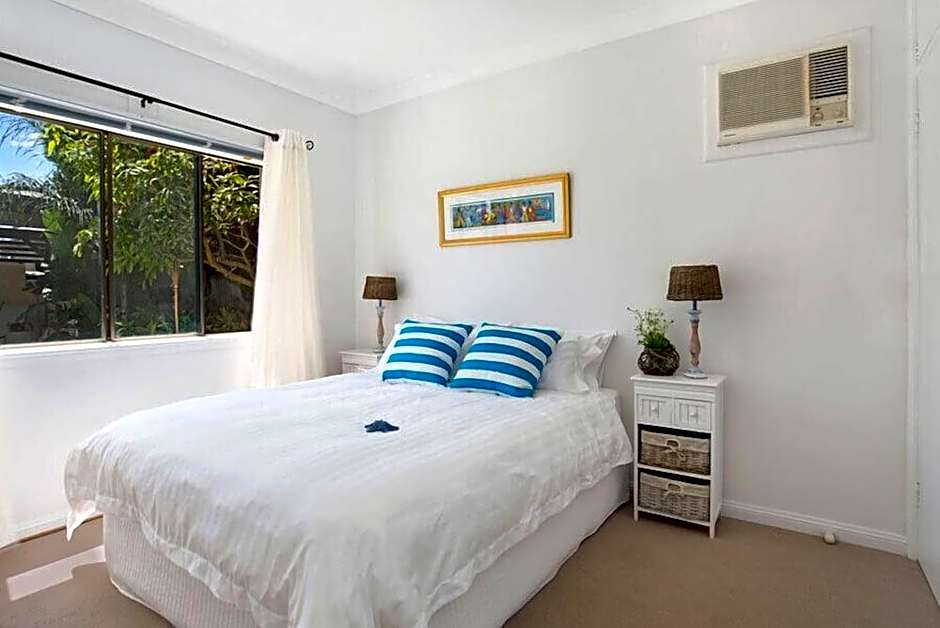 Cronulla Beach House Bed & Breakfast