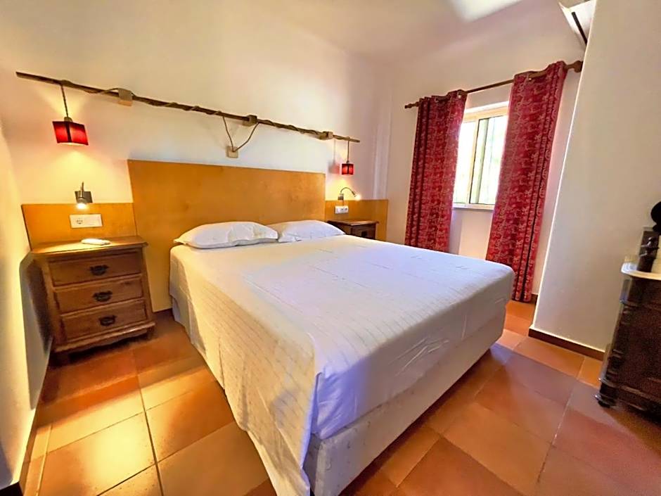 Quinta do Mar - Country & Sea Village