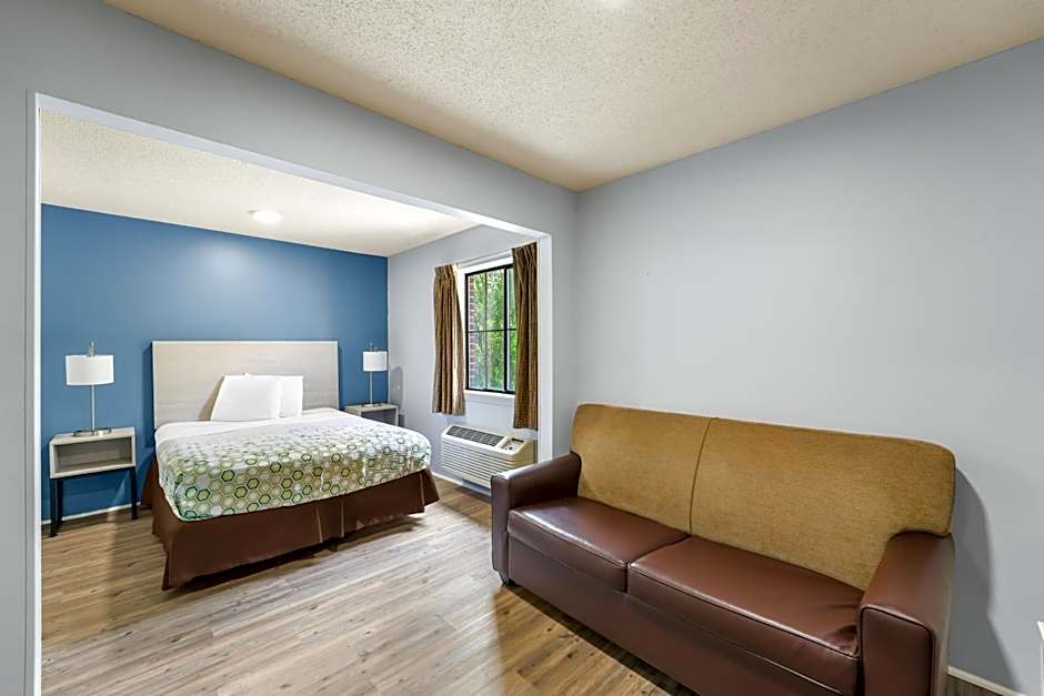 Suburban Studios Cary - RDU Airport