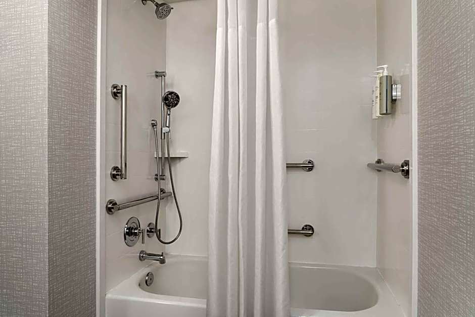 Hampton Inn By Hilton Spring Lake - Ft. Bragg