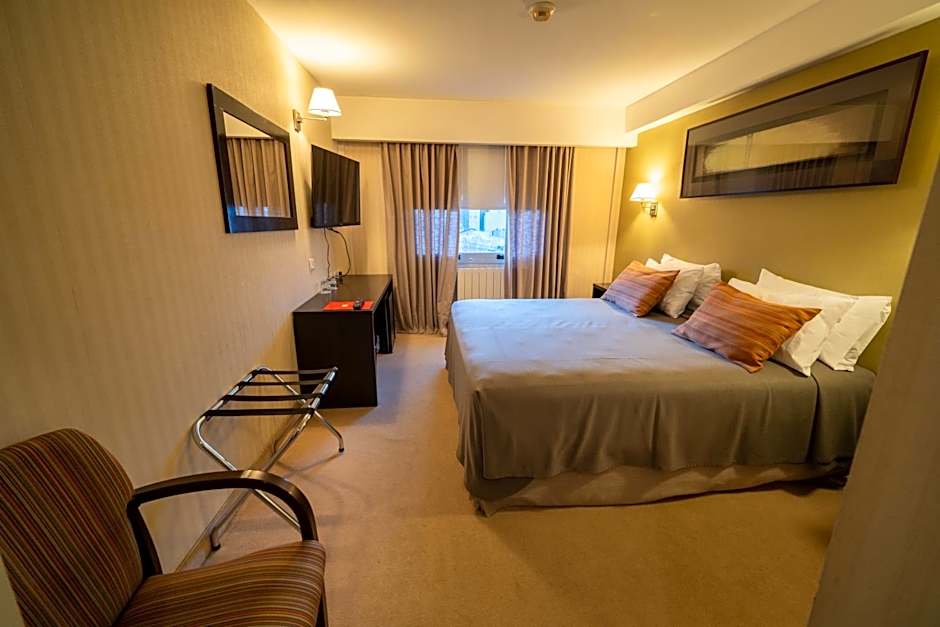 MIL810 Ushuaia Hotel