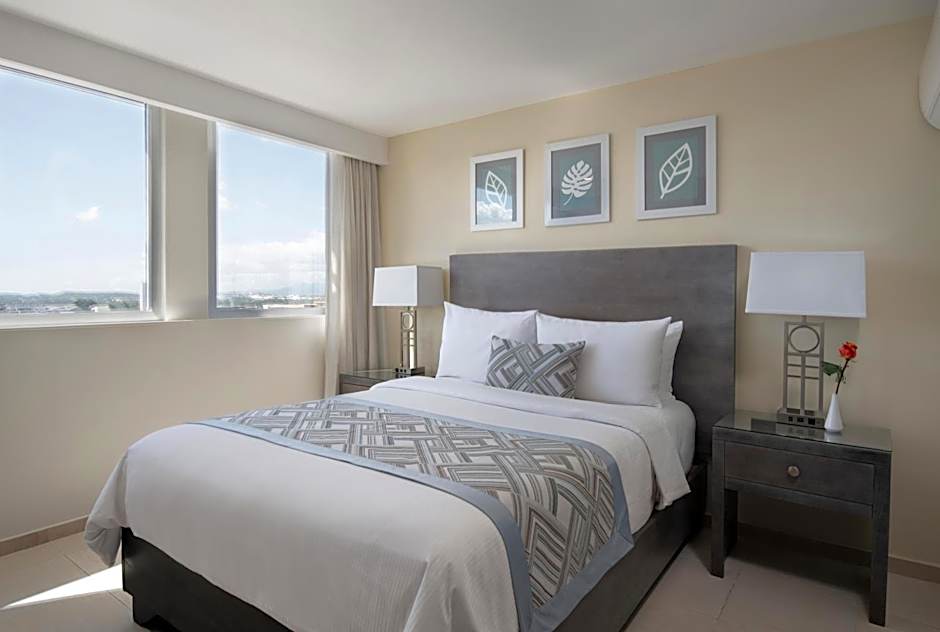 Hodelpa Centro Plaza Hotel