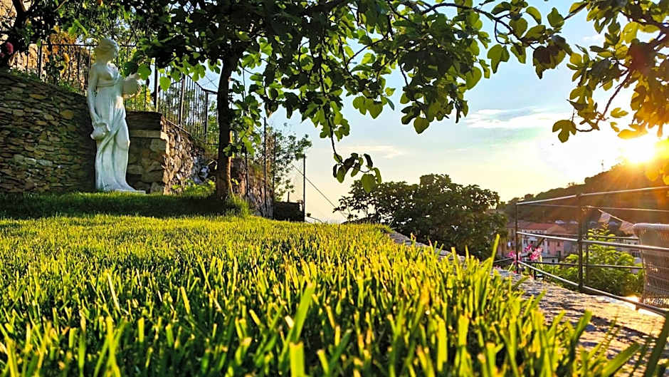 Cinqueterre Residence