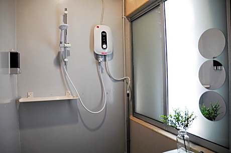 Quadruple Room with Private Bathroom