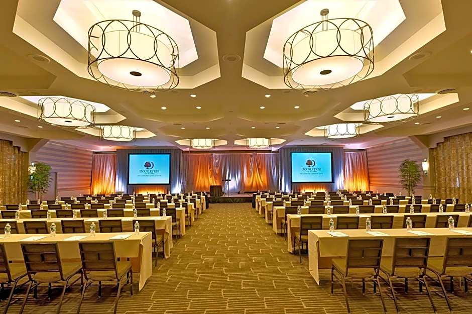 DoubleTree by Hilton - Philadelphia Center City
