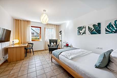 Single Room with Private External Bathroom