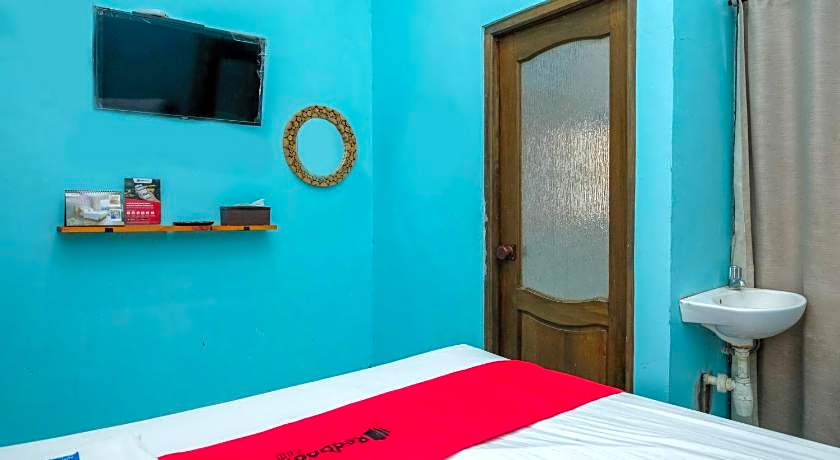 RedDoorz near Mojokerto Train Station