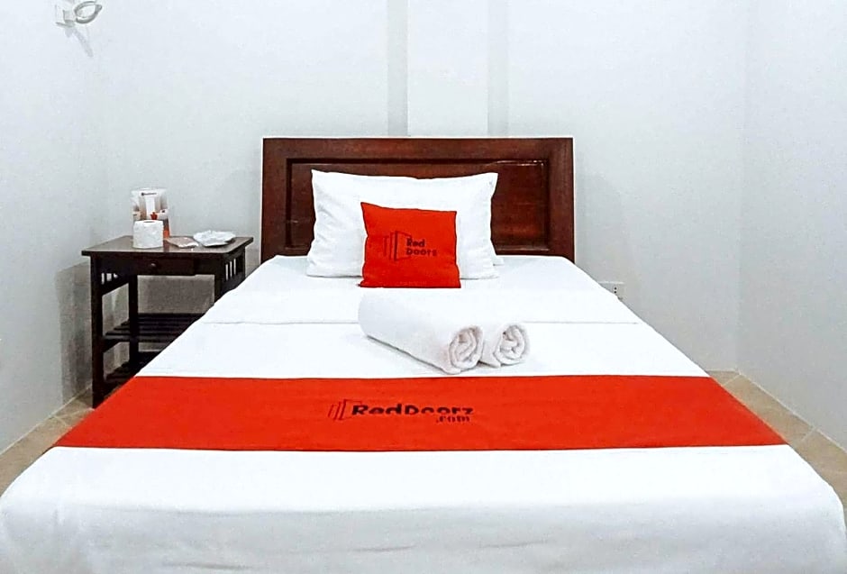 RedDoorz at David's Travellers Inn Cavite