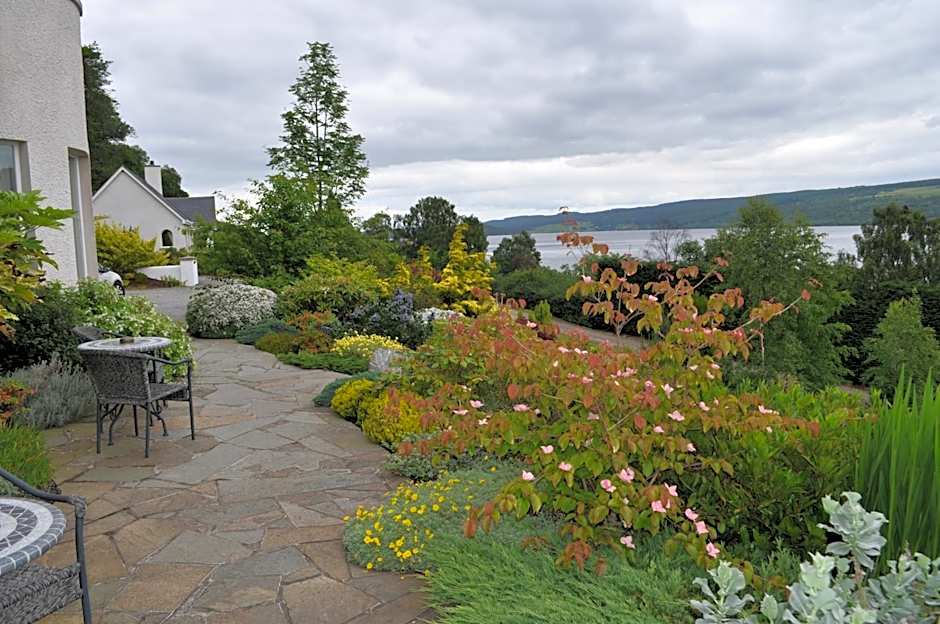 Loch Ness Lodge