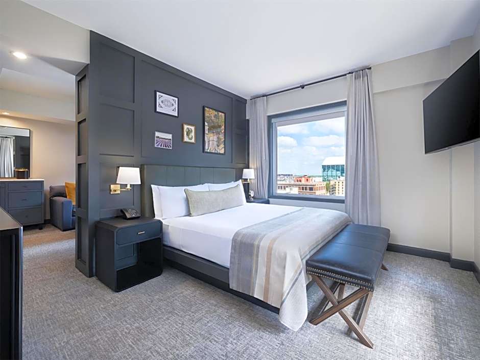 The Sam Houston, Curio Collection By Hilton