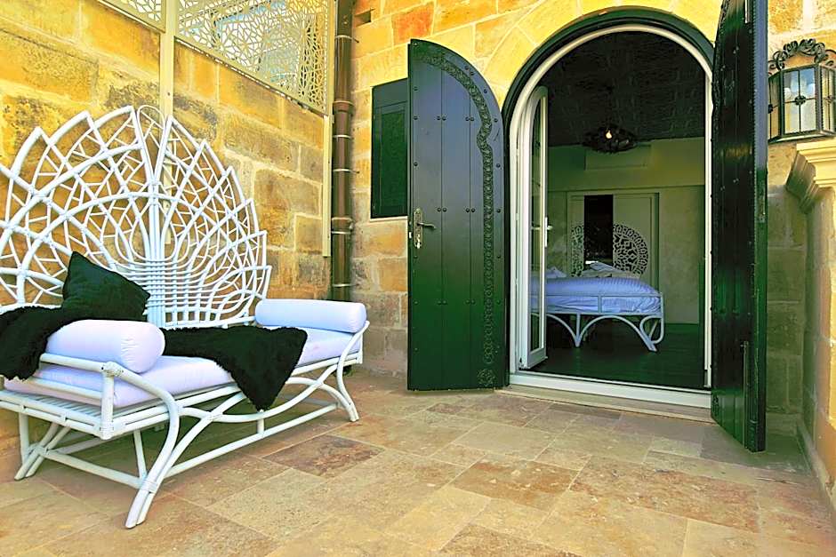 Chapel 5 Boutique Suites B&B