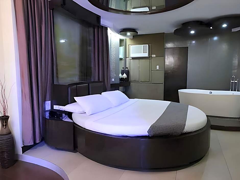 Victoria Court Suites - Pasig