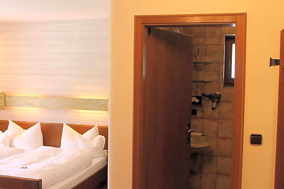 DEVA Hotel-Restaurant Fischerwirt inklusive Chiemgau Card