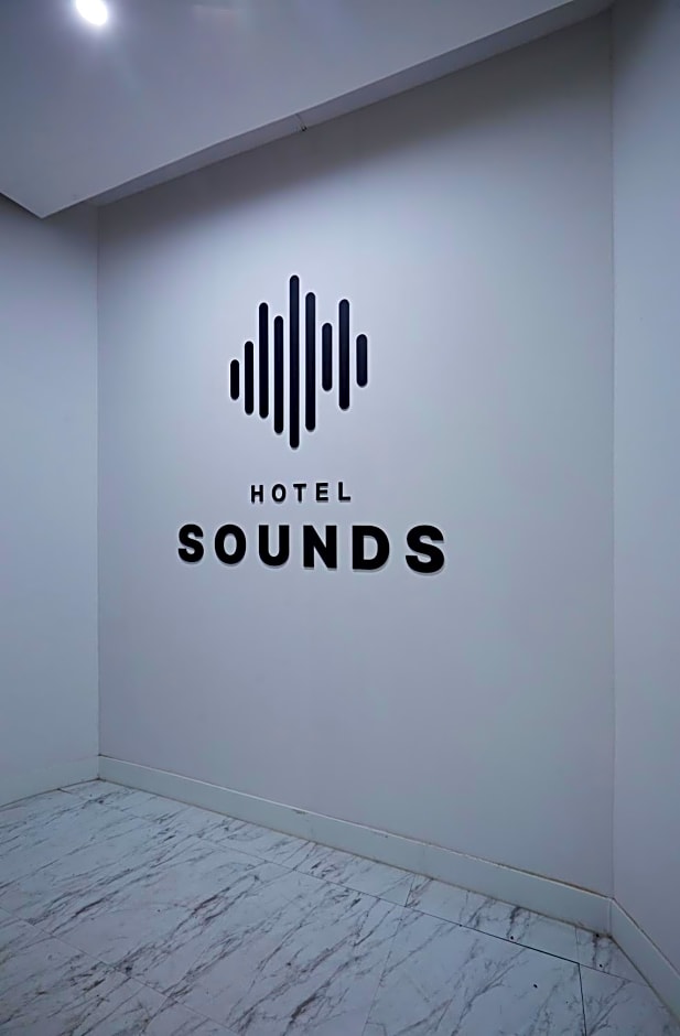 Hotel sounds