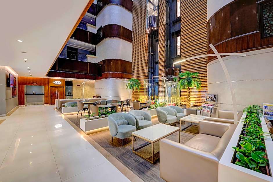 Howard Johnson Plaza by Wyndham Dubai Deira