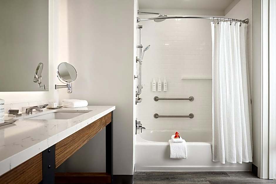 Archer Hotel Seattle/Redmond