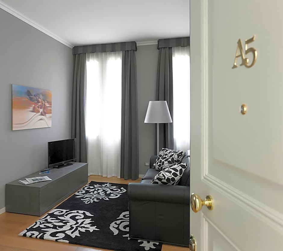 Palace Suite
