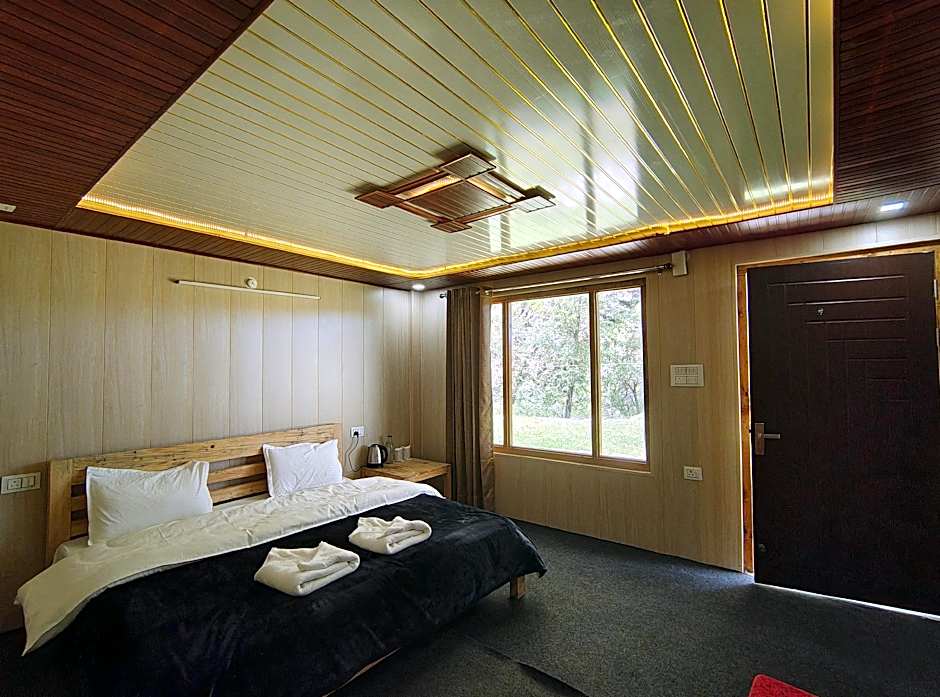 Photo 1 of 14 of Executive Premium Suite