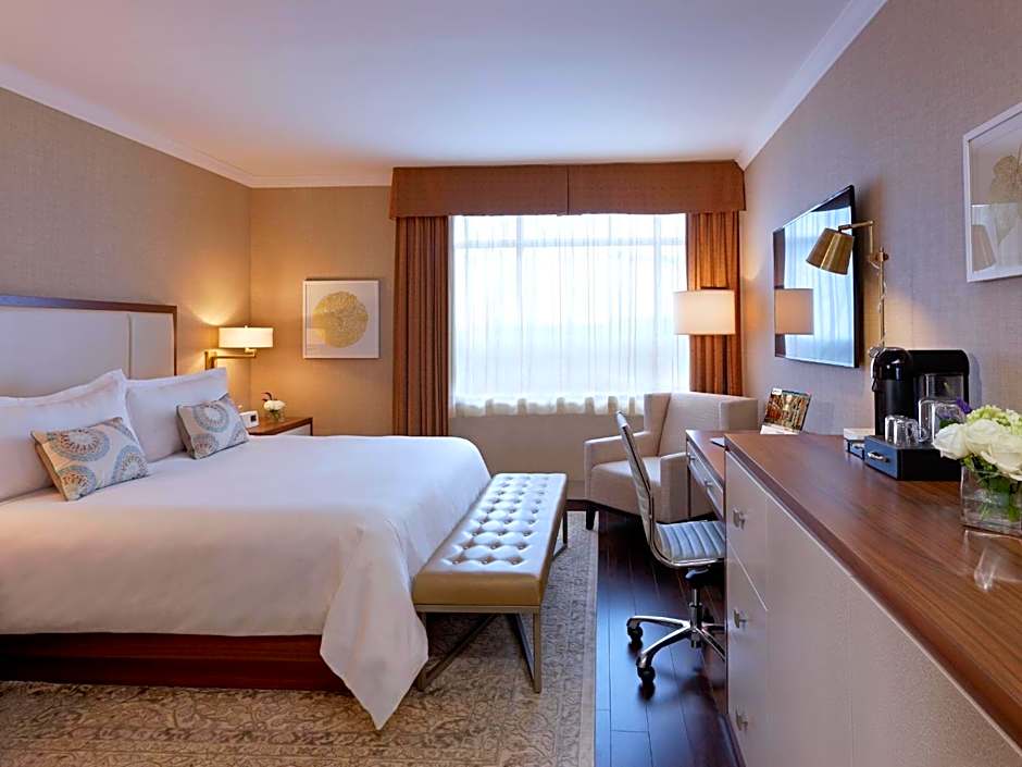 The Lord Nelson Hotel & Suites