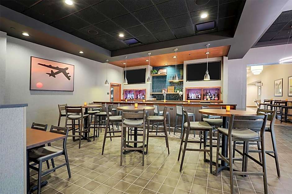 Drury Inn & Suites Dayton North