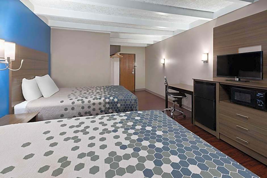 Baymont by Wyndham Bay City