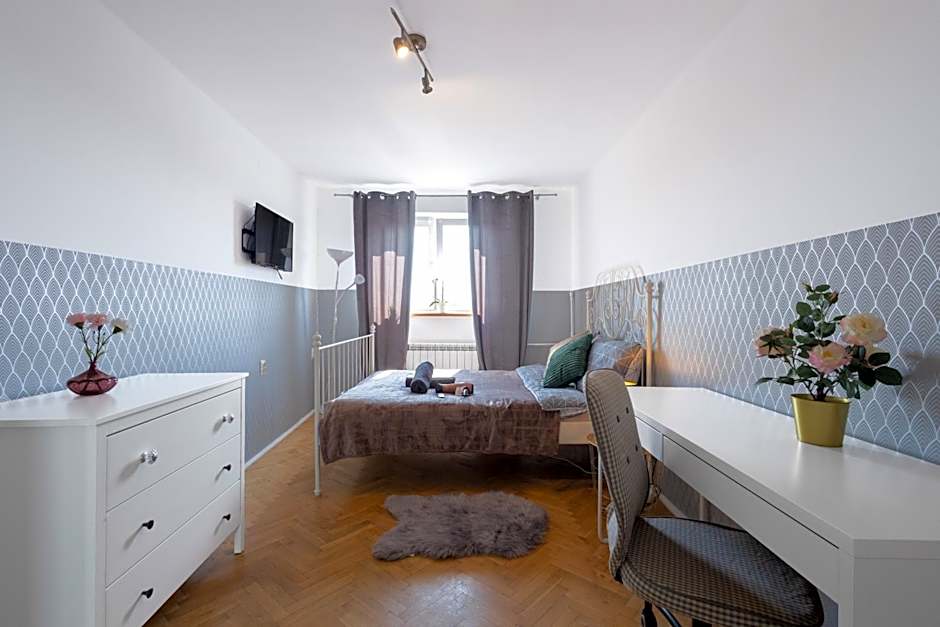 ClickTheFlat Wilson Square Apart Rooms