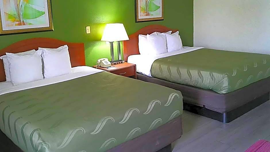 Quality Inn & Suites Indianapolis Northwest