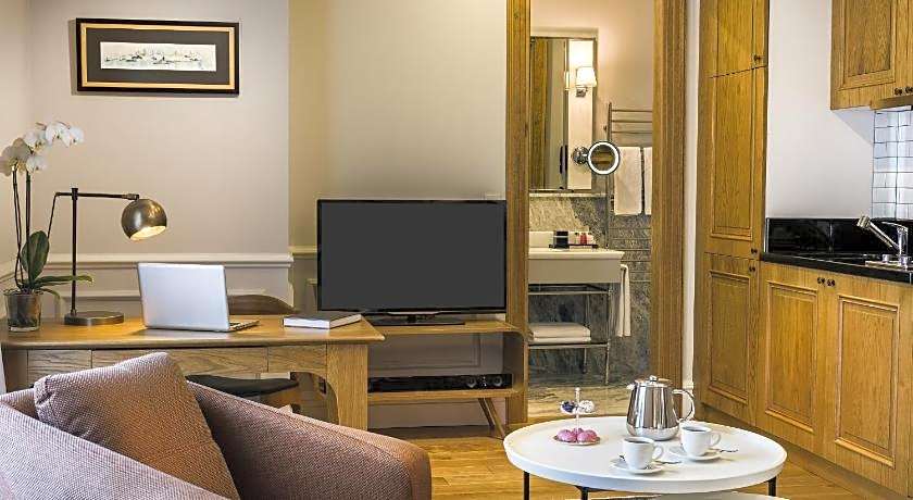Nevv Bosphorus Hotel & Suites