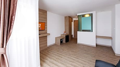 Suite Triple Room