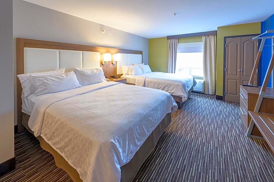 Holiday Inn Express & Suites Jamestown By IHG