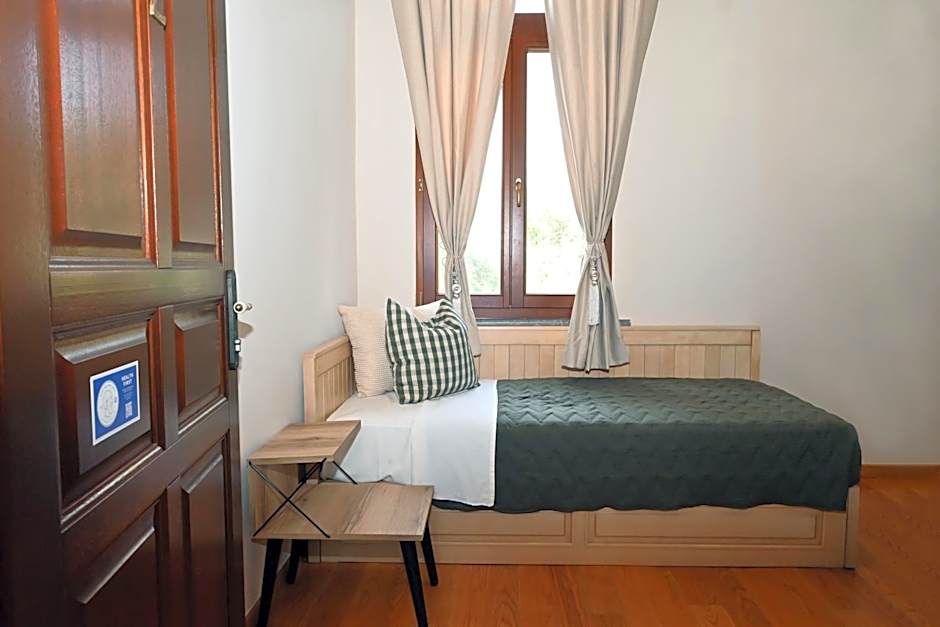 Petrino Villa Ianthe