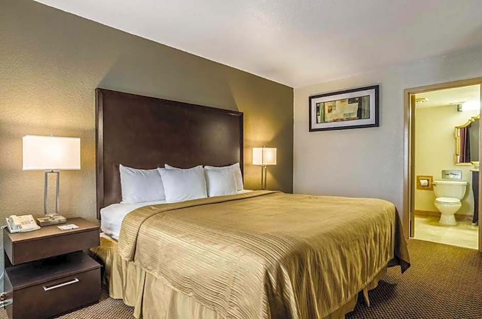 Quality Inn & Suites