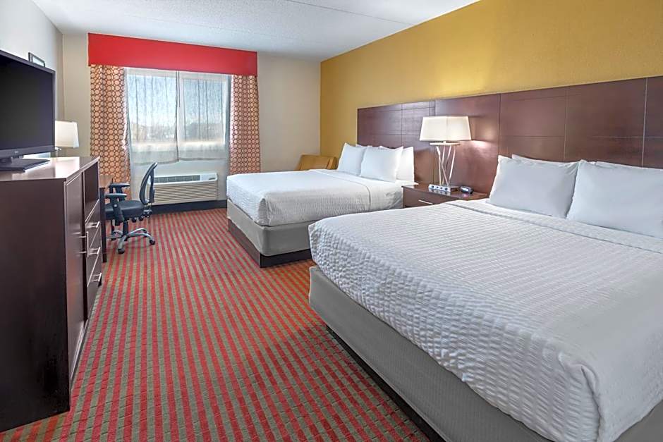 Grand Williston Hotel And Conference Center